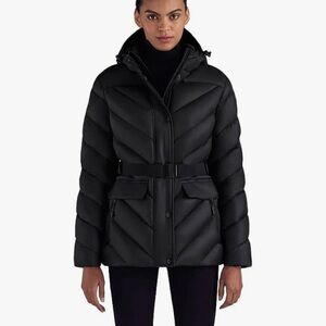 Elegant Black Puffer Jacket